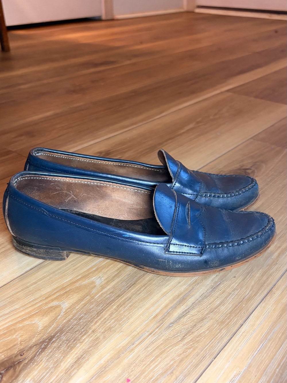 Vintage 1960s Lady Bostonians Navy Leather Penny Loafers Handstitched Moccasins